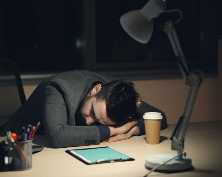Cara Menebus Jam Tidur yang Kurang karena Kerja Shift Malam
